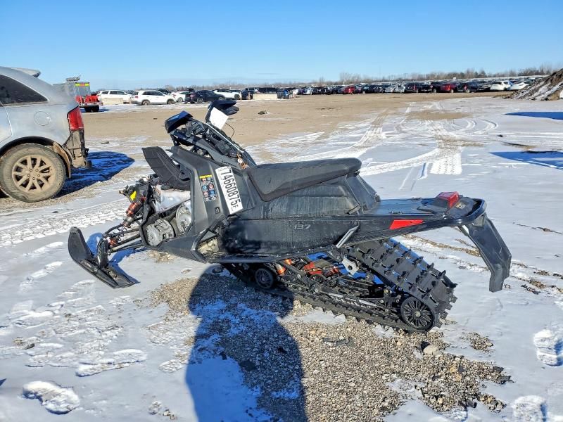 2025 Polaris 2025 pol Snowmobile