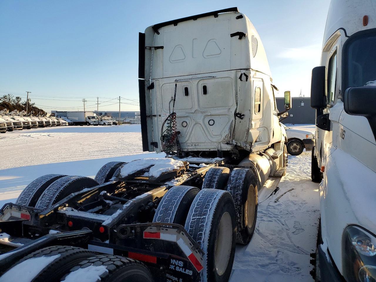 2019 Freigliner 2019 Freightliner Cascadia 126 Semi Truck