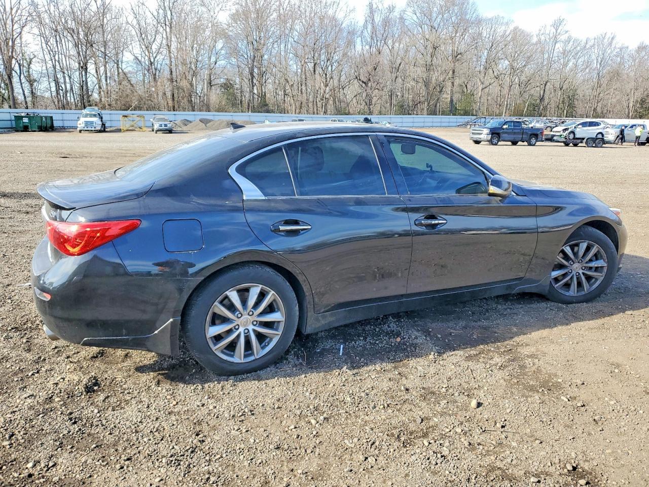 2016 Infiniti Q50 Base