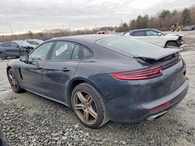 2017 Porsche Panamera 2