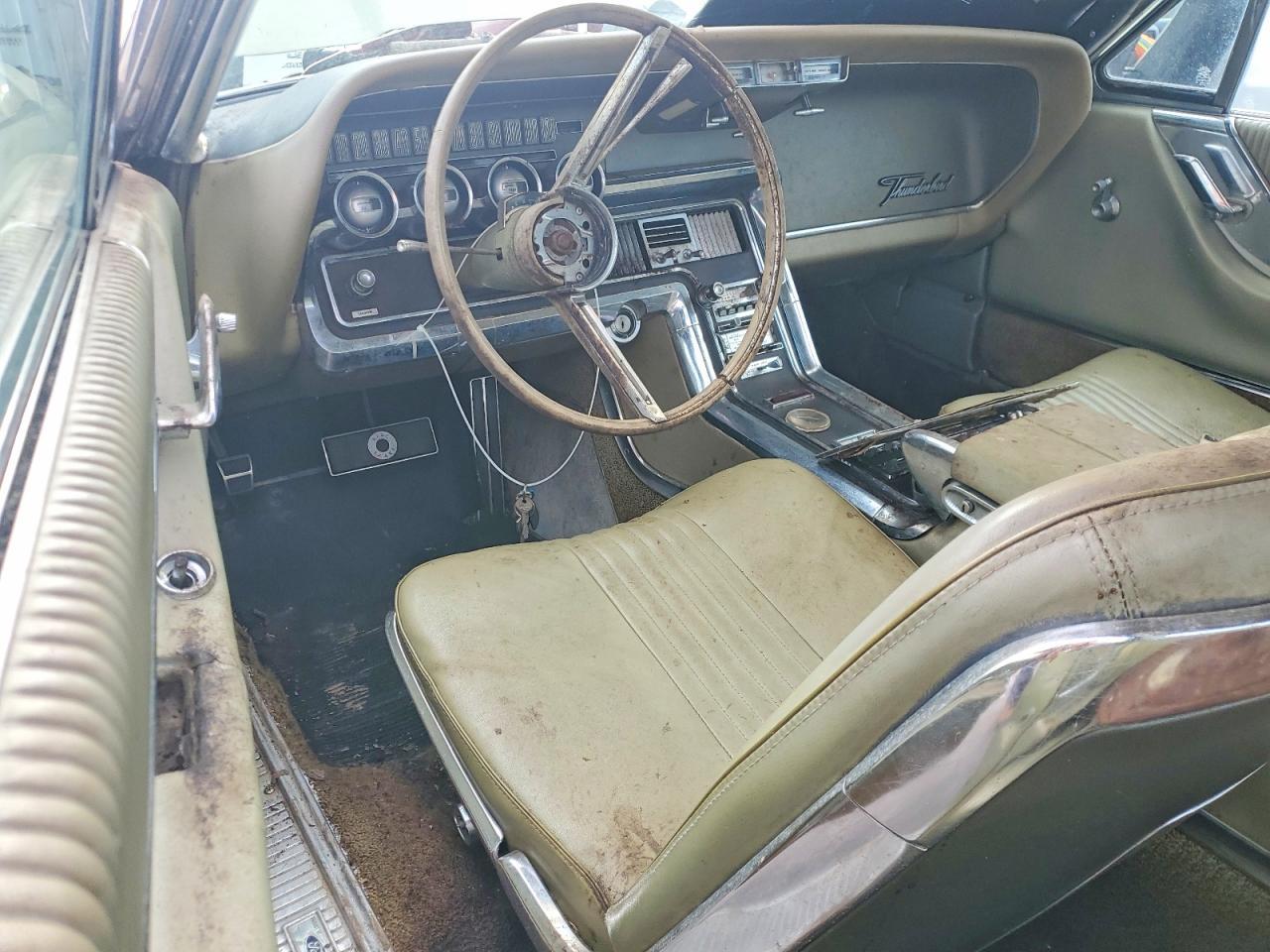 1965 Ford Thunderbird