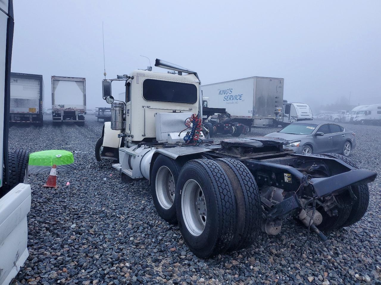 2007 Peterbilt 379 Semi Truck