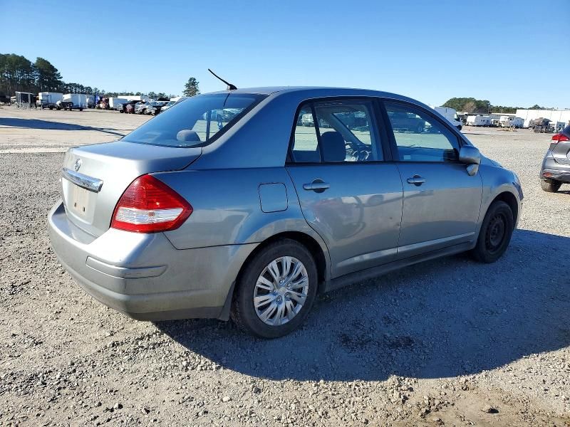 2010 Nissan Versa s
