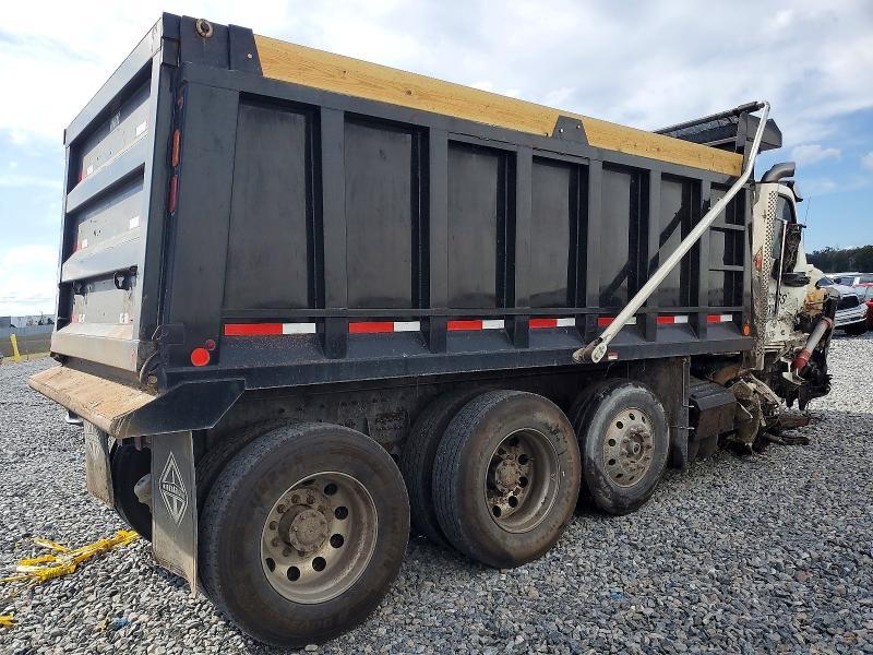 2023 International HX620 Dump Truck