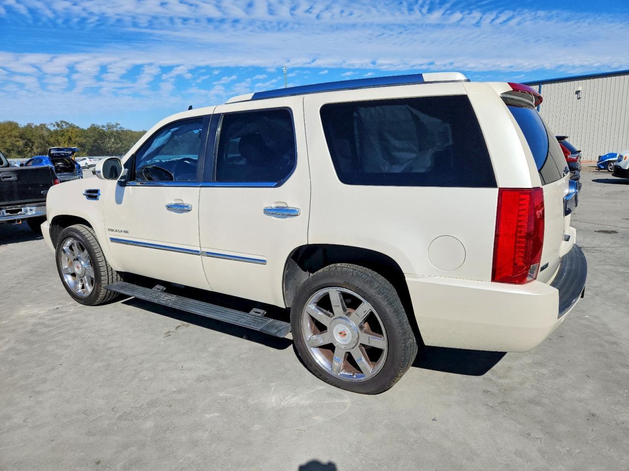 2011 Cadillac Escalade Premium