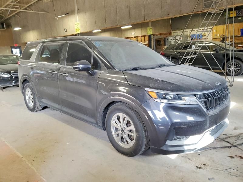 2023 KIA Carnival lx