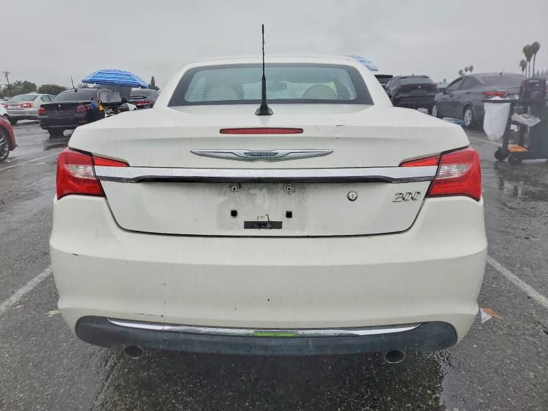 2011 Chrysler 200 Limited