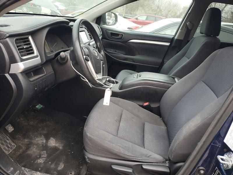 2016 Toyota Highlander le