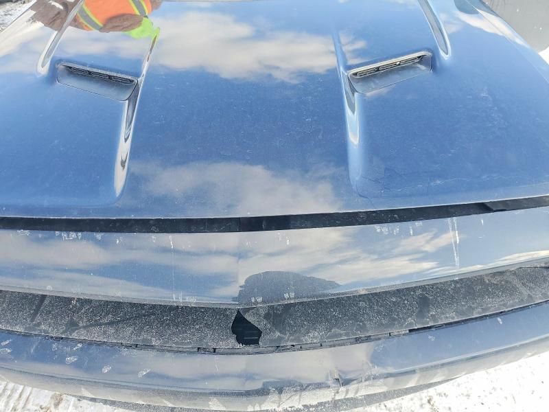 2016 Dodge Challenger sxt