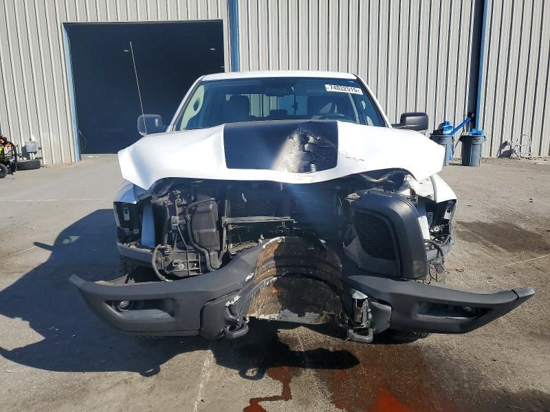 2019 Dodge Ram 1500 Classic slt