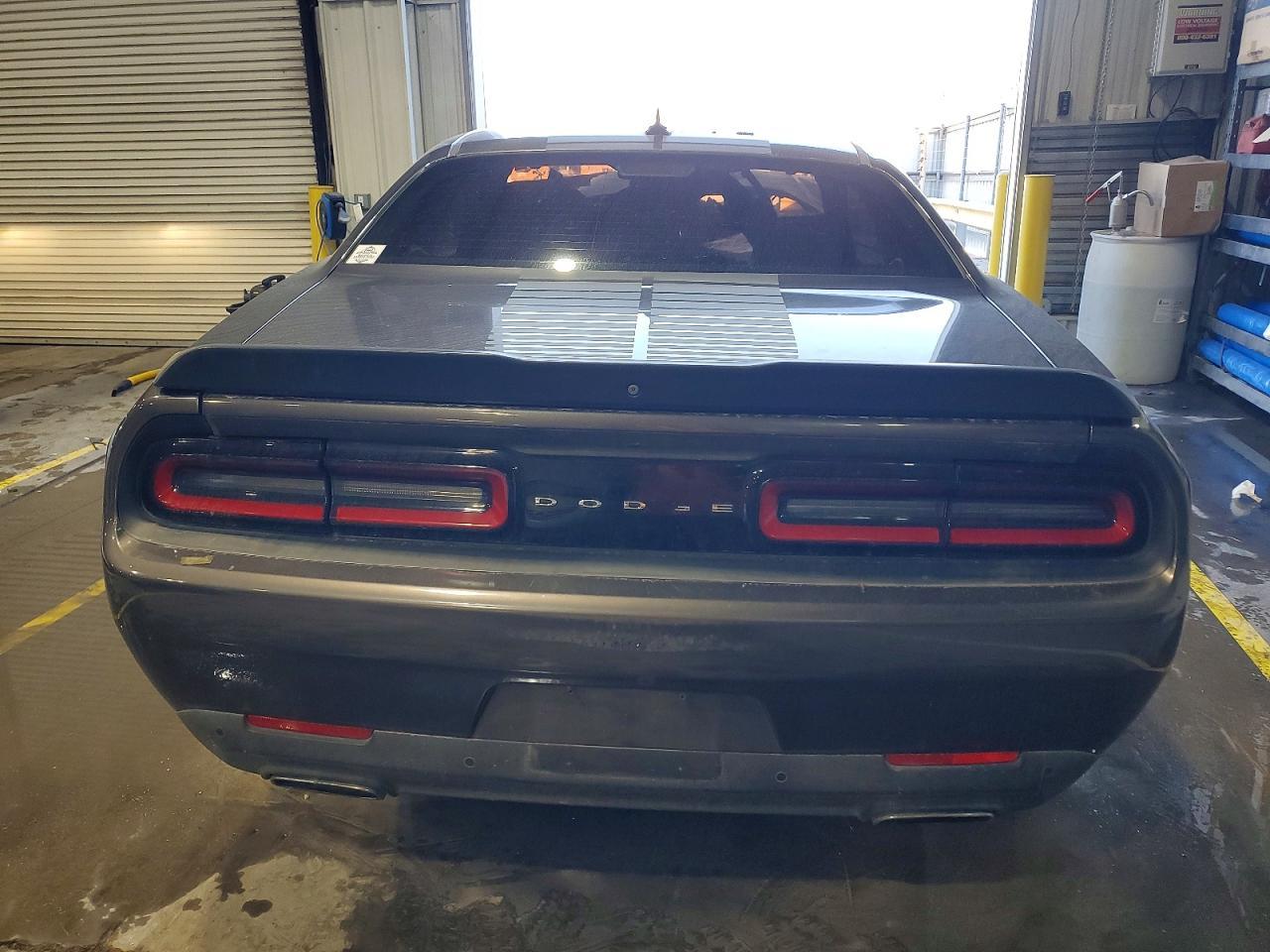 2017 Dodge Challenger sxt