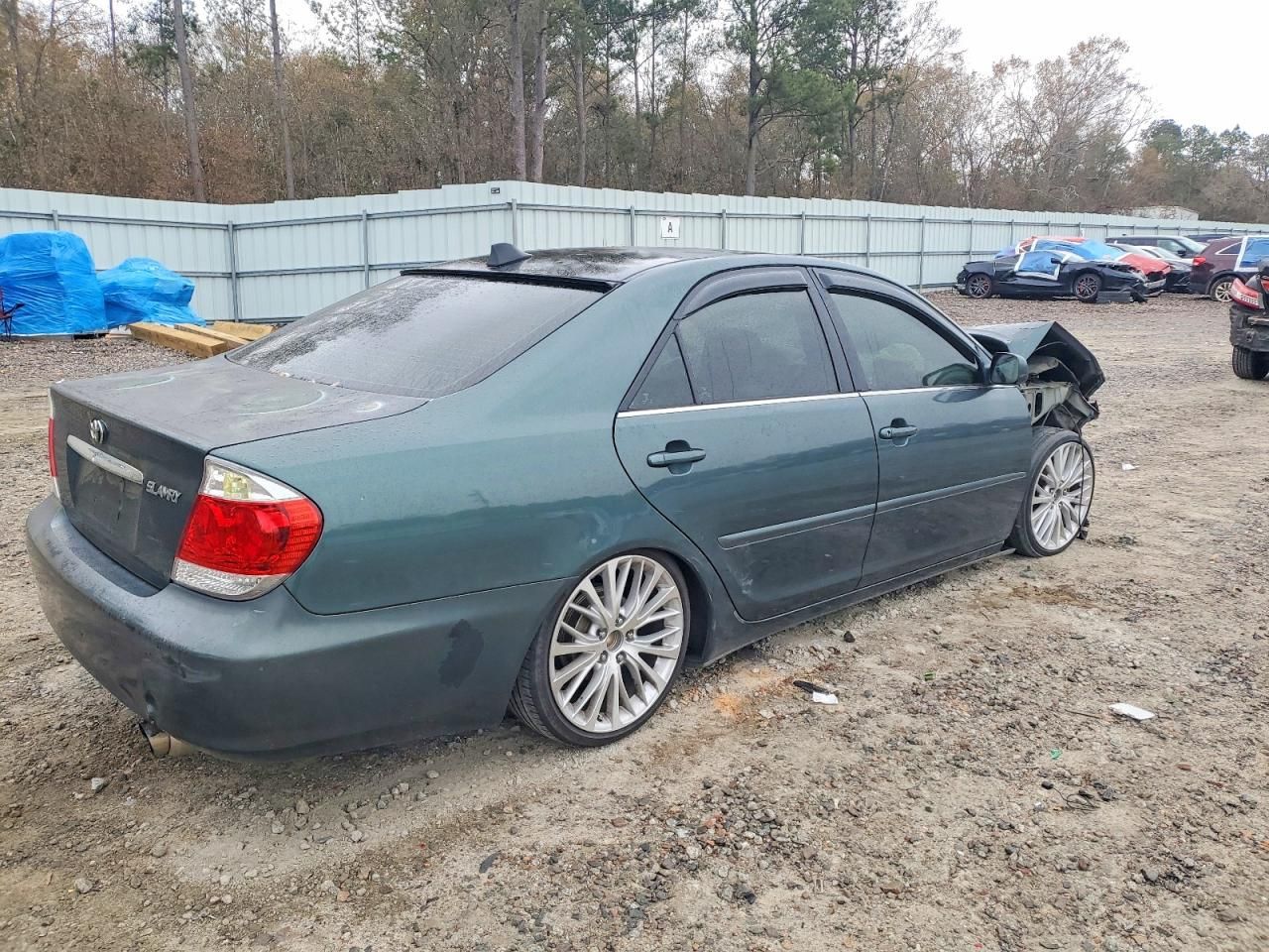 2004 Toyota Camry le