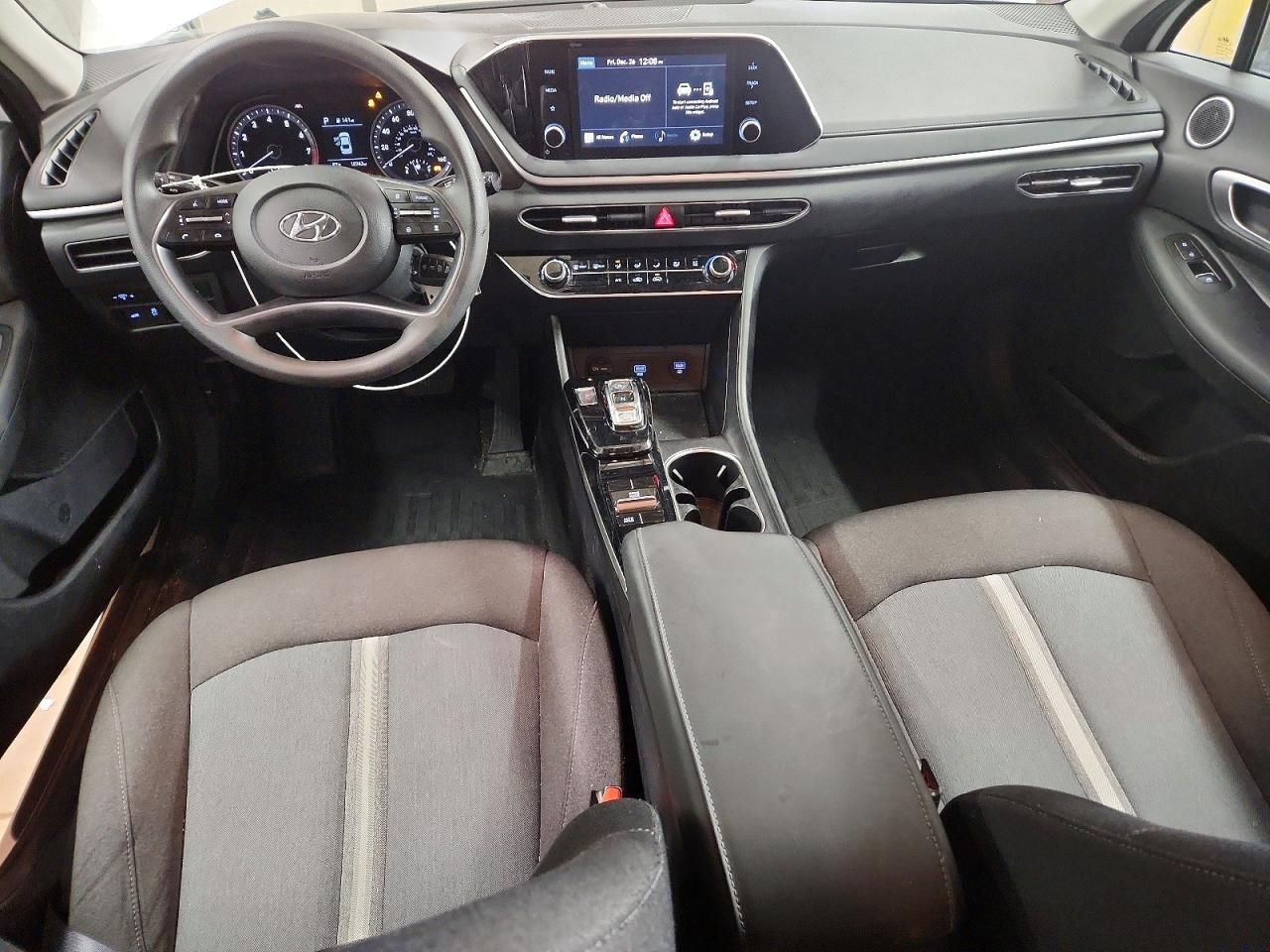 2022 Hyundai Sonata se