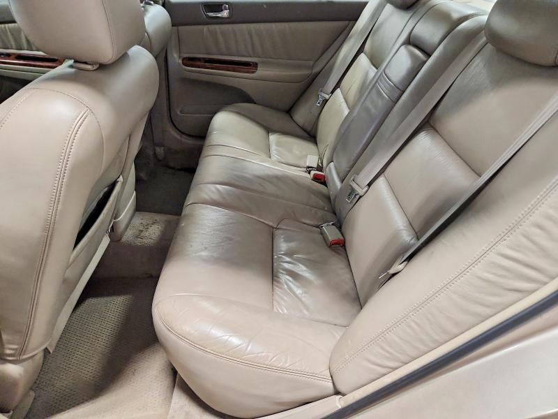 2003 Toyota Camry le