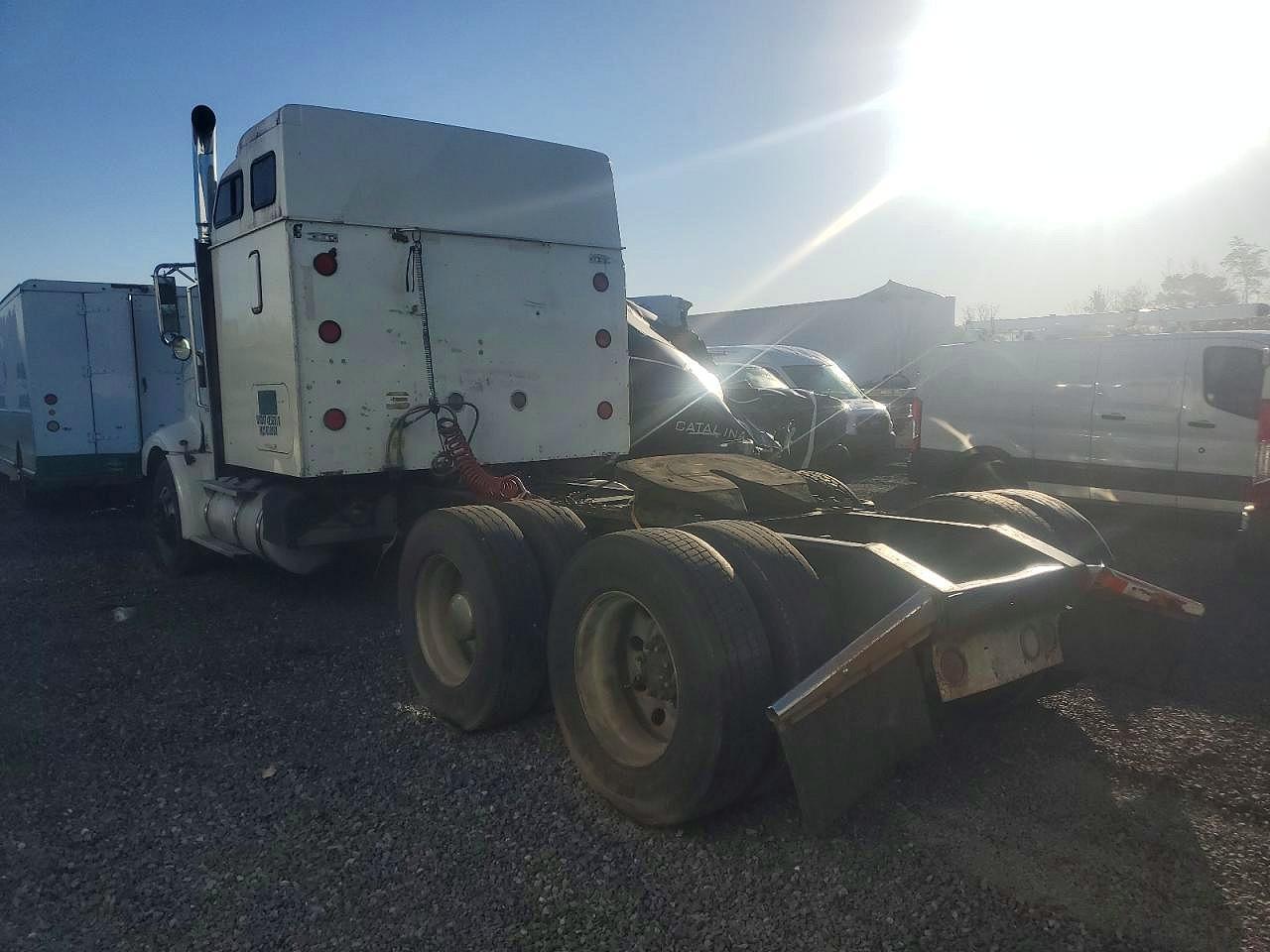 2006 International 9400I Semi Truck