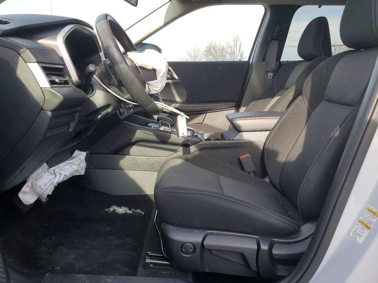 2024 Mitsubishi Outlander es