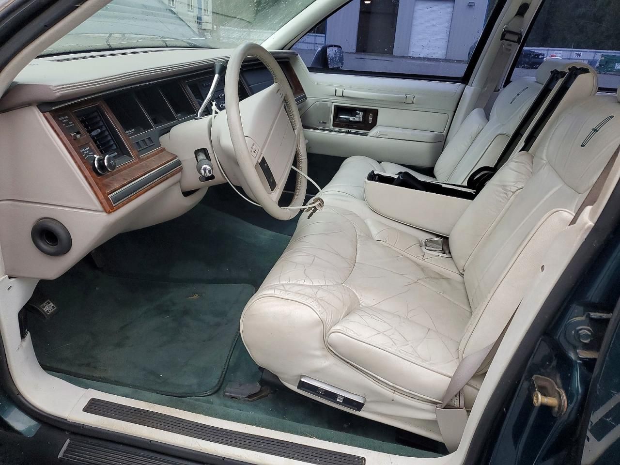 1992 Lincoln Town car Signature