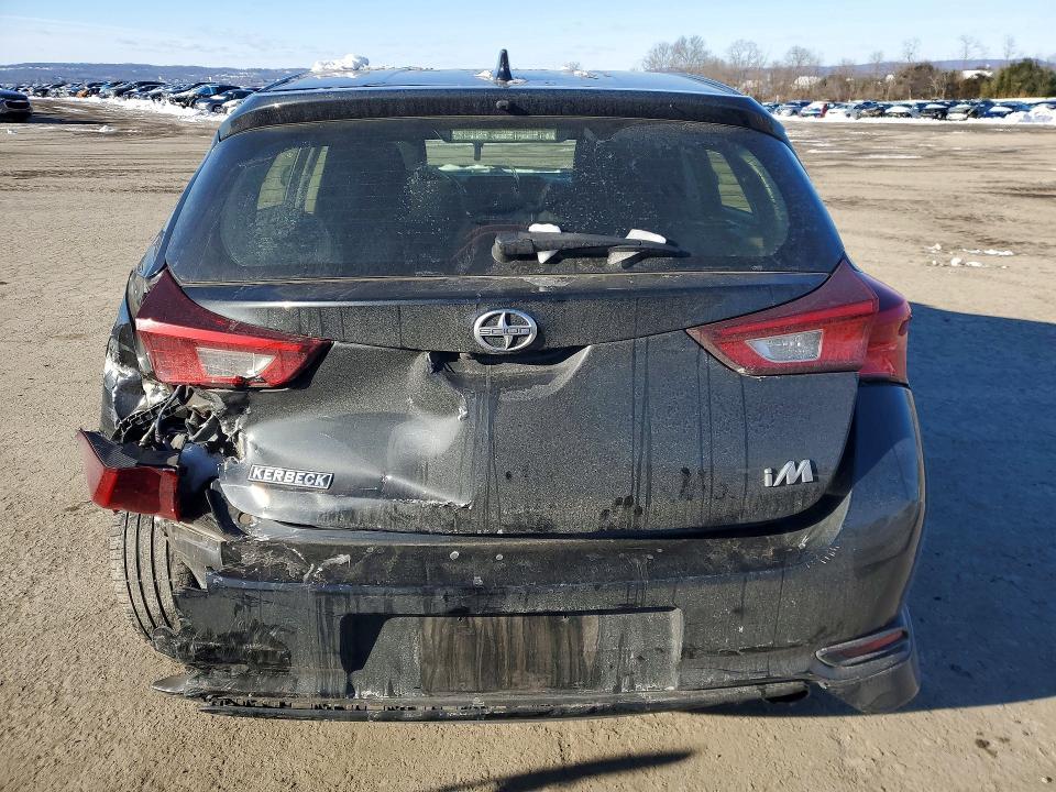 2016 Scion IM