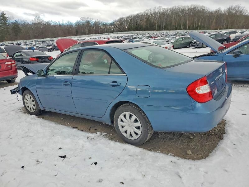 2004 Toyota Camry le