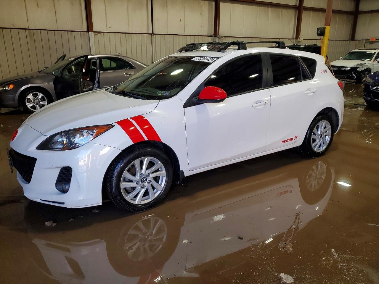 2013 Mazda 3 I