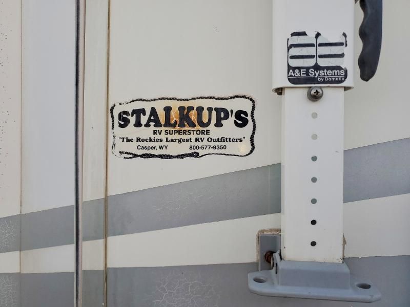 2001 National Rv Palisades