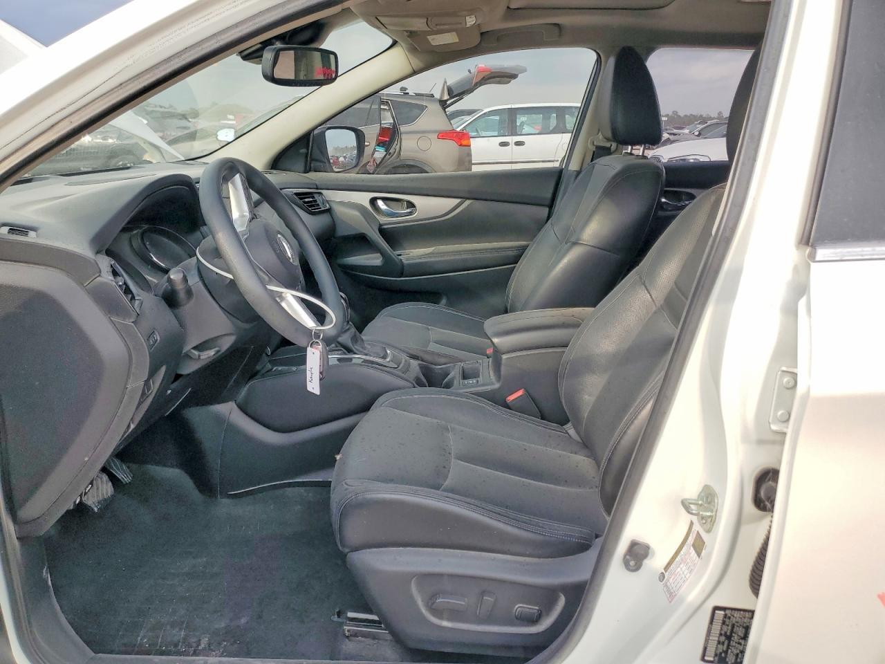 2020 Nissan Rogue Sport s