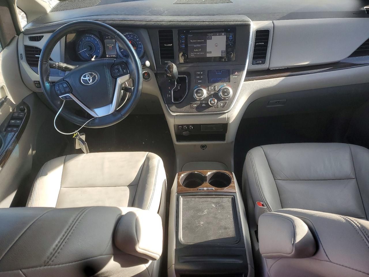 2015 Toyota Sienna xle