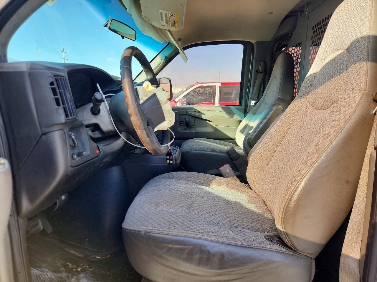 2004 Chevrolet Express 2500 Delivery Van