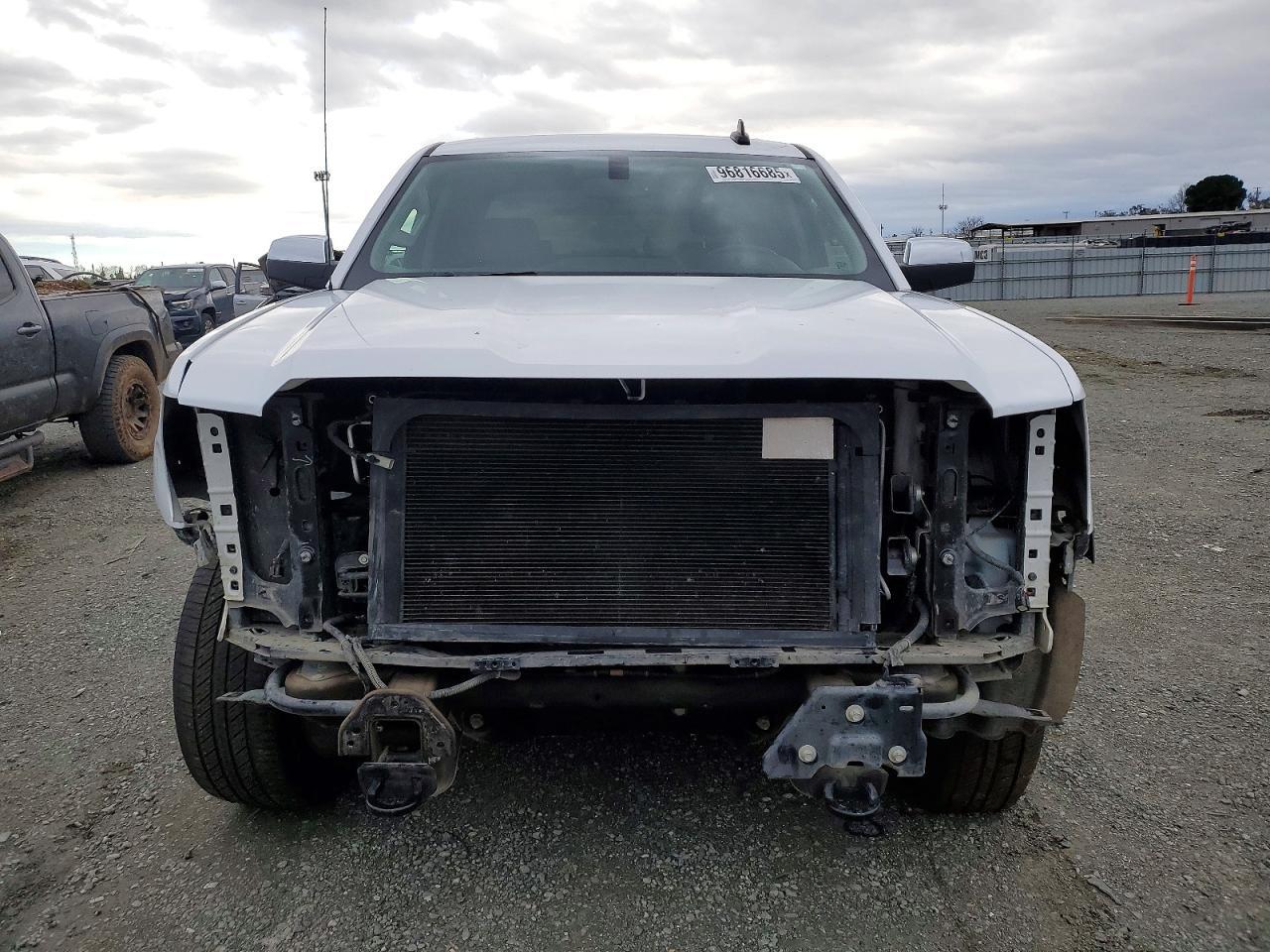 2018 GMC Sierra K1500 slt