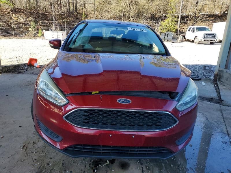 2016 Ford Focus se