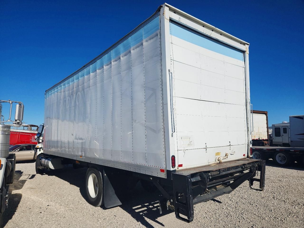 2018 International 4300 box Truck
