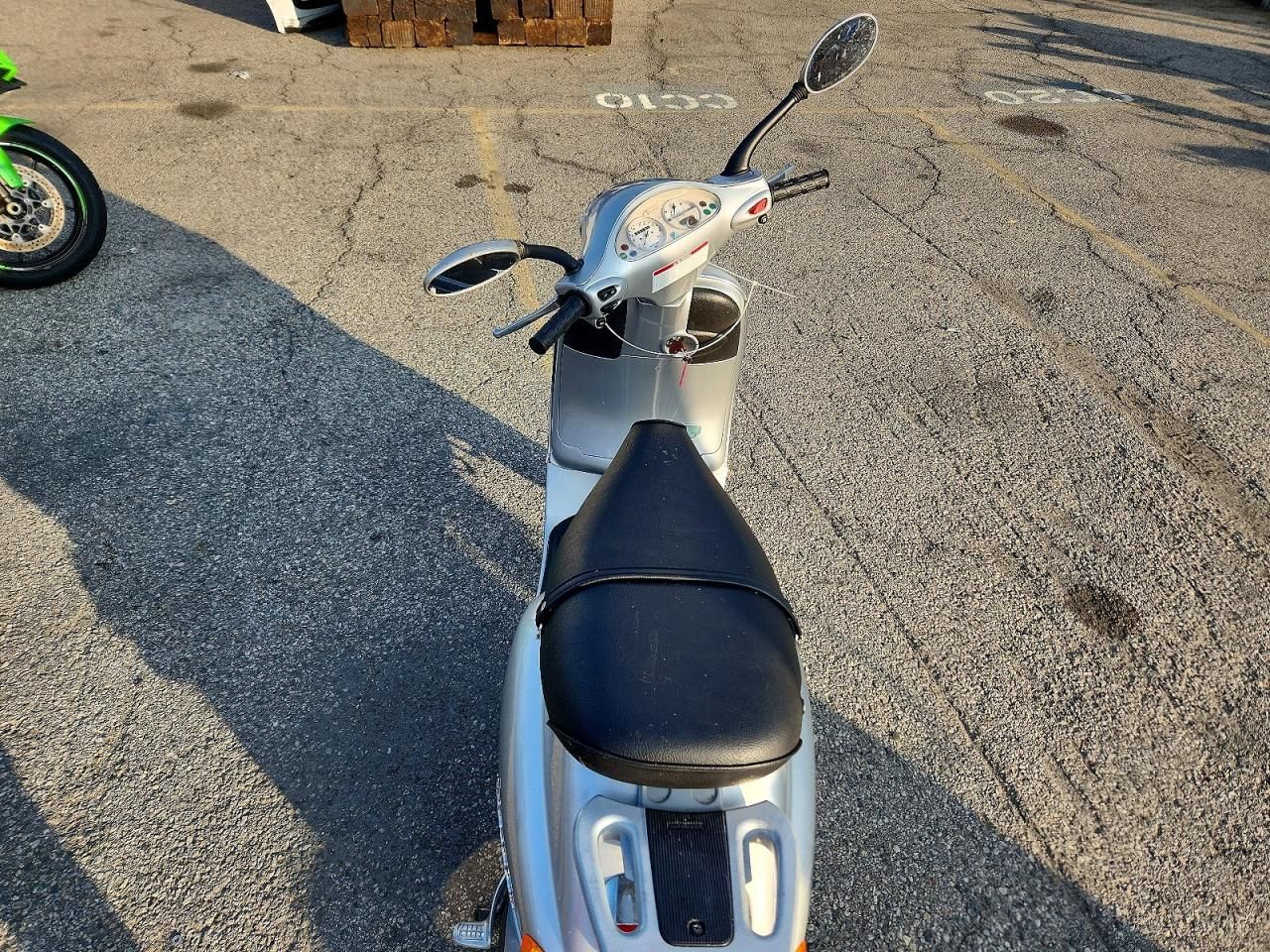 2002 Vespa M198F