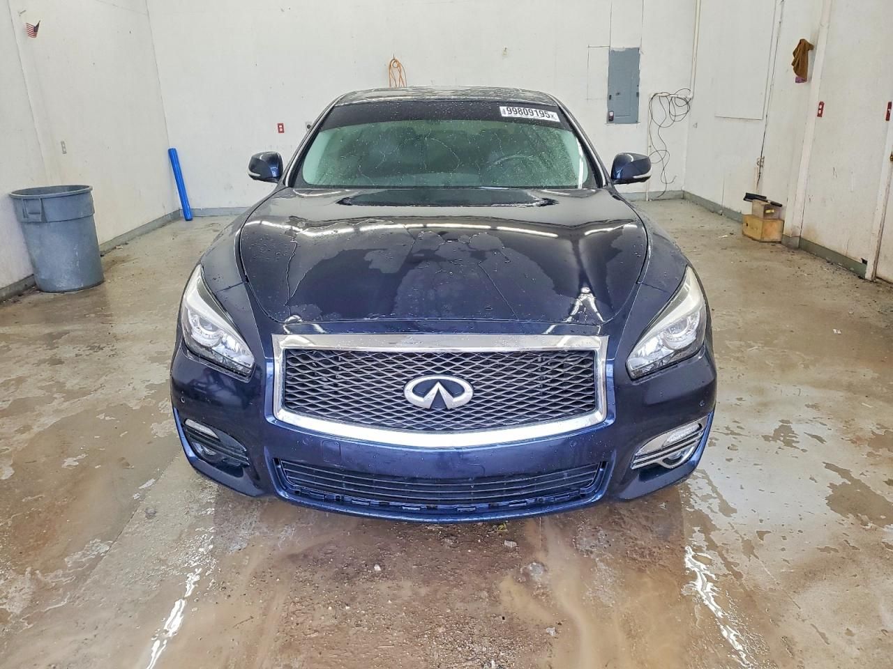 2016 Infiniti Q70 3.7