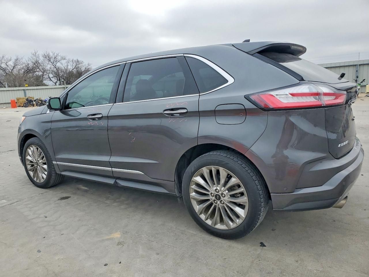 2020 Ford Edge Titanium
