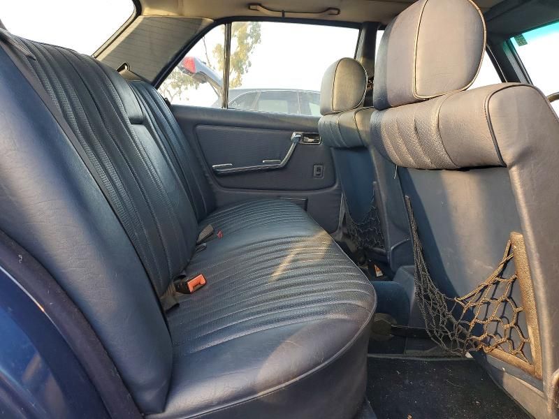 1985 Mercedes-Benz 300 dt