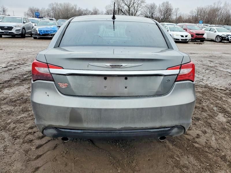 2013 Chrysler 200 Touring