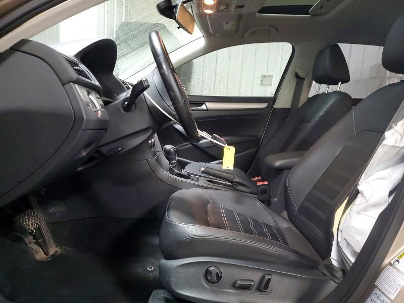 2015 Volkswagen Passat se