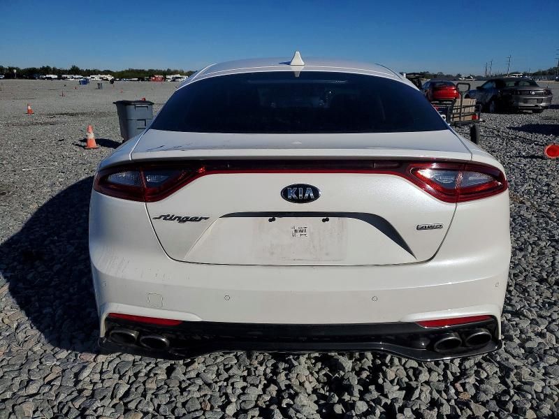 2018 KIA Stinger Base