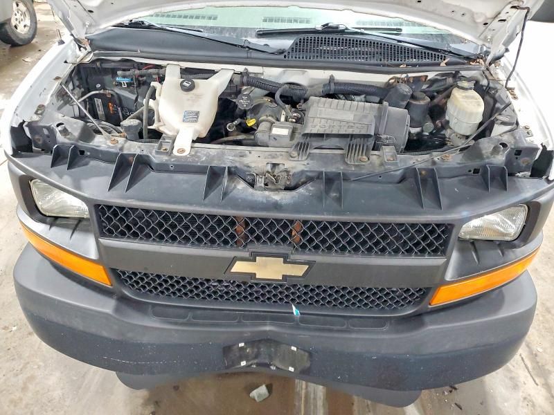 2014 Chevrolet Express 2500 Utility / Service van