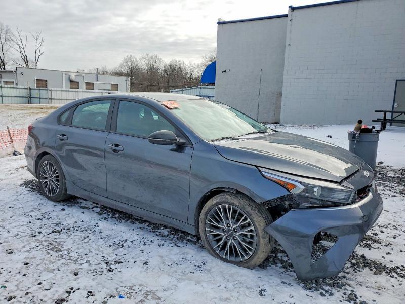 2023 KIA Forte gt Line