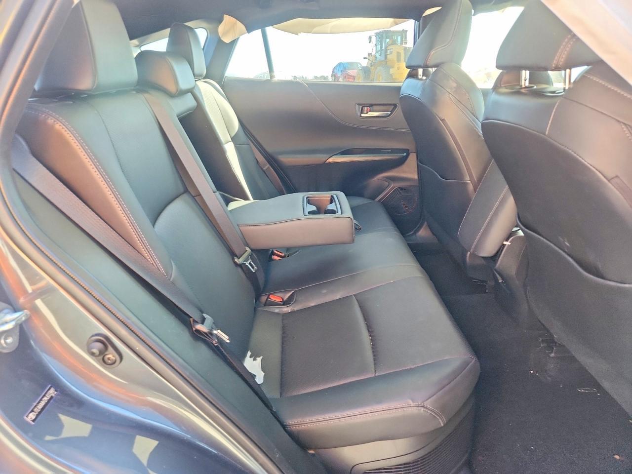 2021 Toyota Venza le