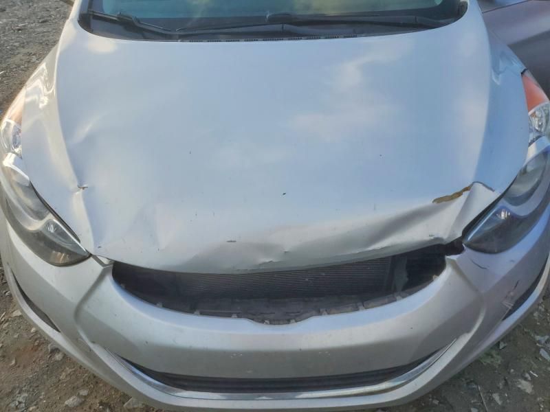 2012 Hyundai Elantra gls