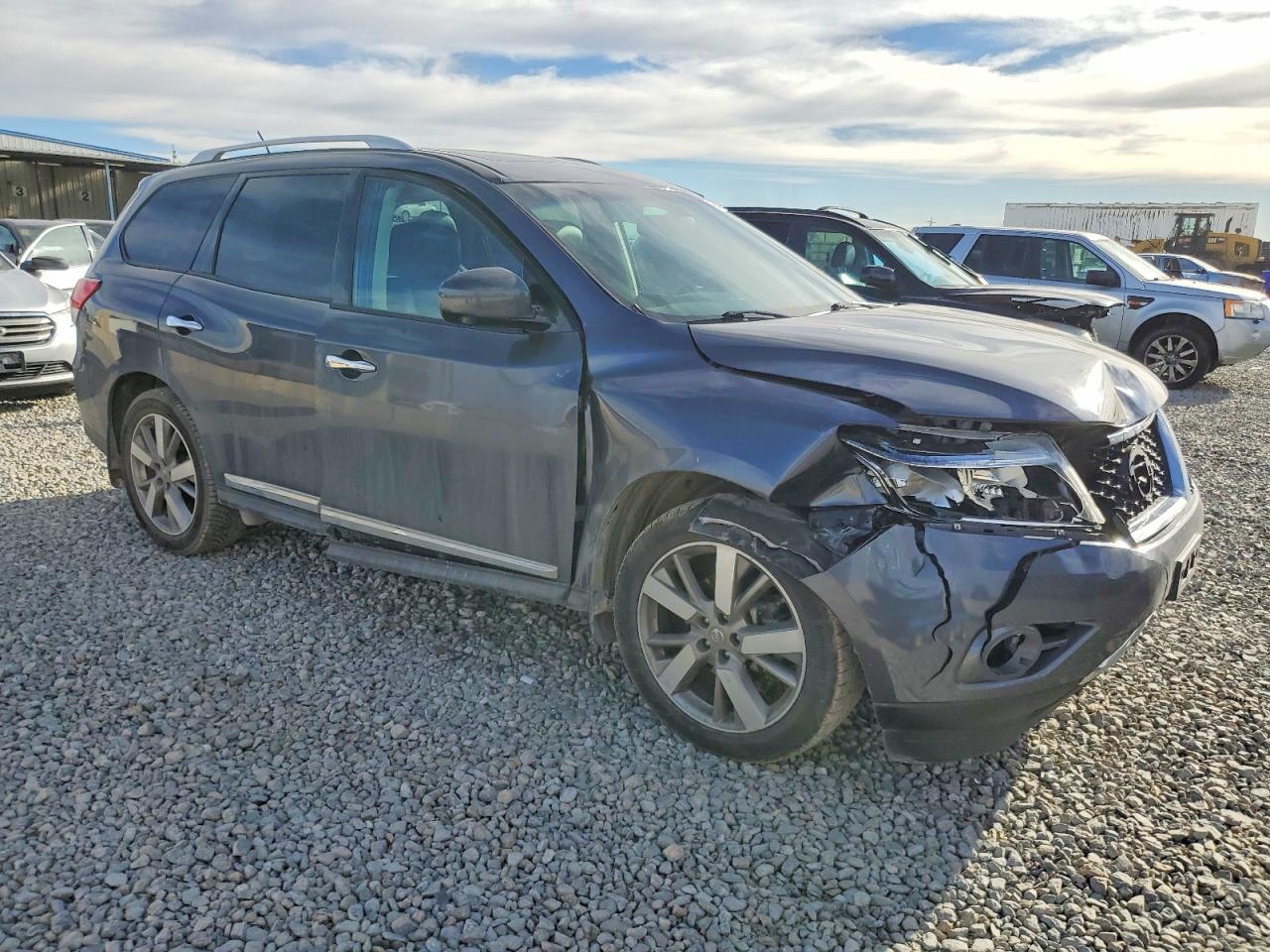 2014 Nissan Pathfinder s