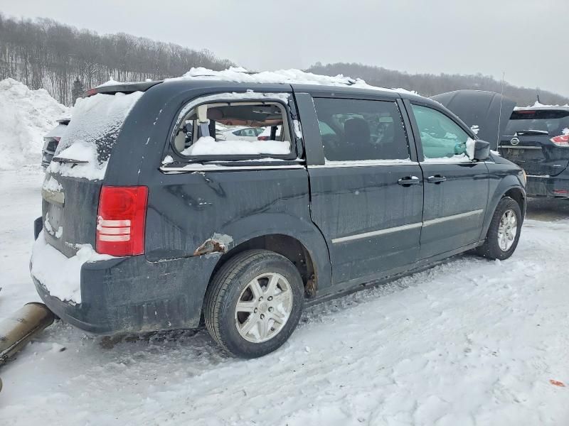 2010 Chrysler Town & Country Touring