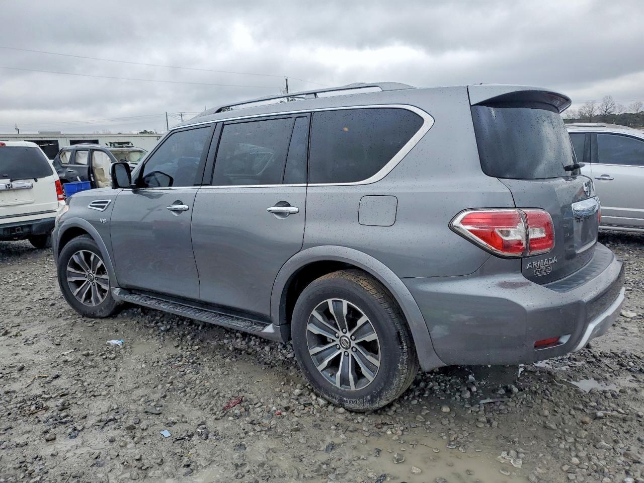 2018 Nissan Armada sv