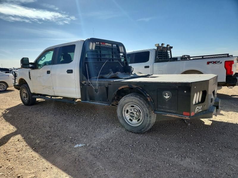 2019 Ford F250 Super Duty Flatbed Truck