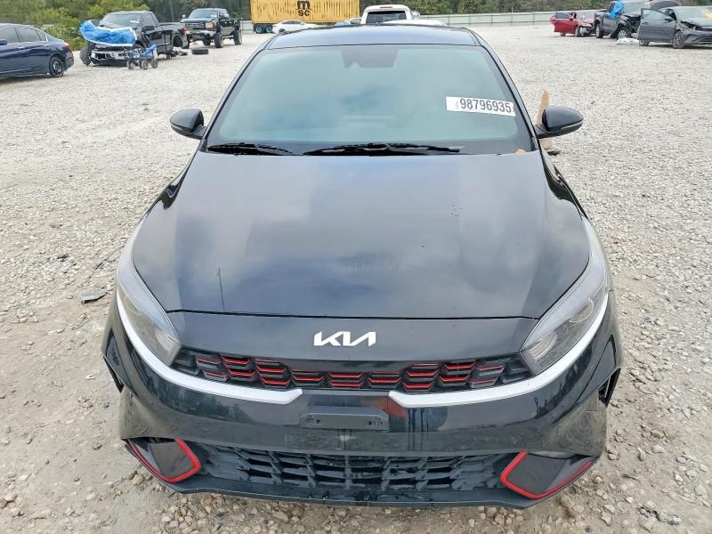 2023 KIA Forte gt Line