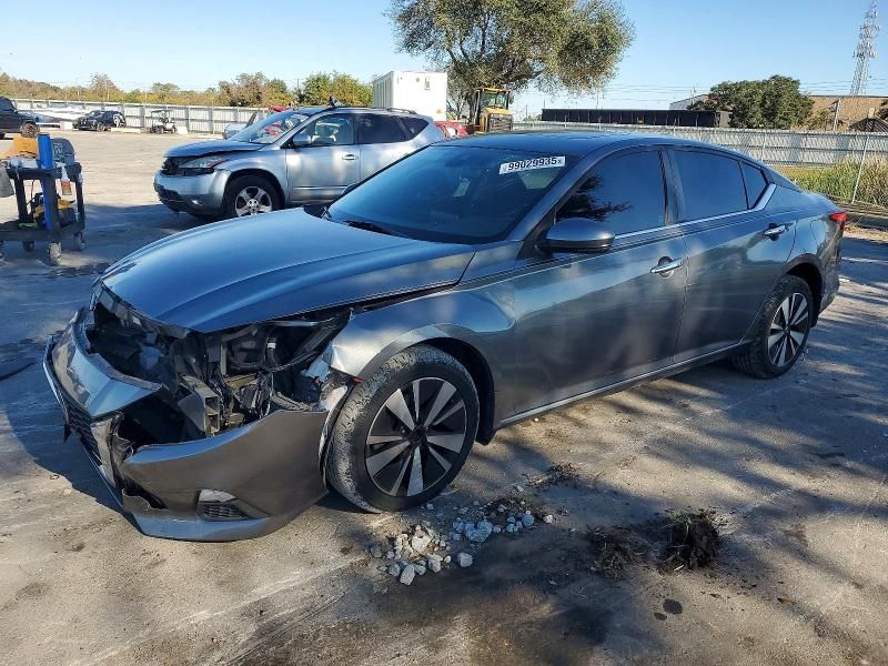 2021 Nissan Altima sv