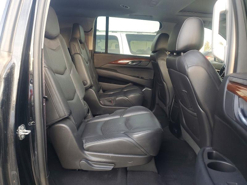 2016 Cadillac Escalade esv Luxury