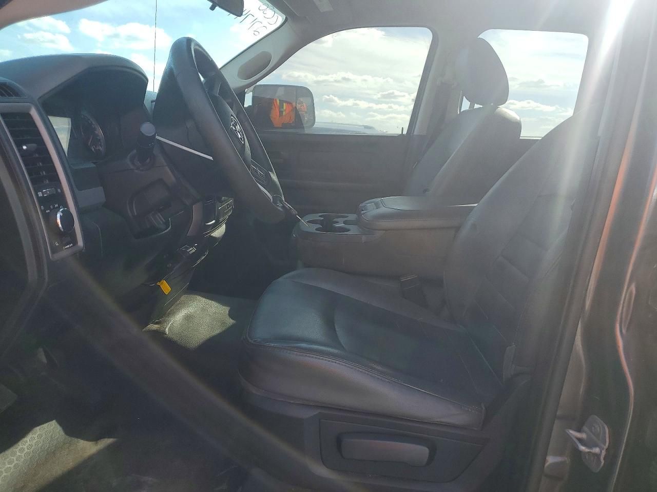 2015 Dodge Ram 1500 st